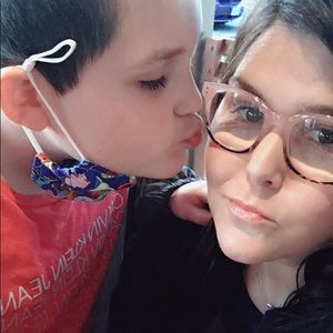 Meet your Posher, Michelle